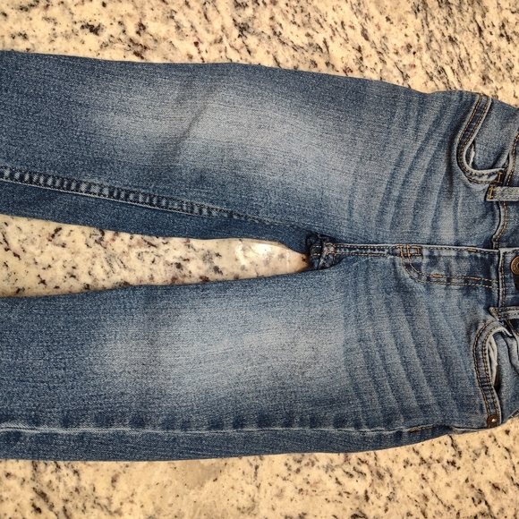 OshKosh B'gosh Blue Denim Jeans Classic Style - Picture 1 of 3